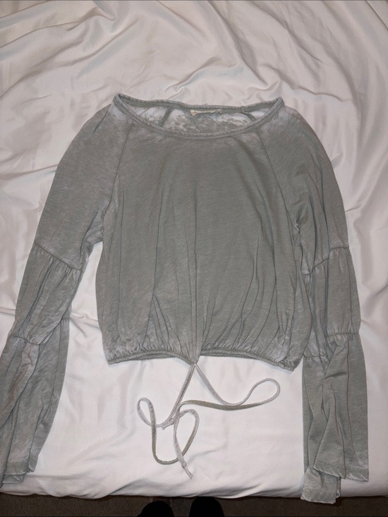 Peach Love California Tops - Peach Love California Light Green Cropped Long-Sleeve Top